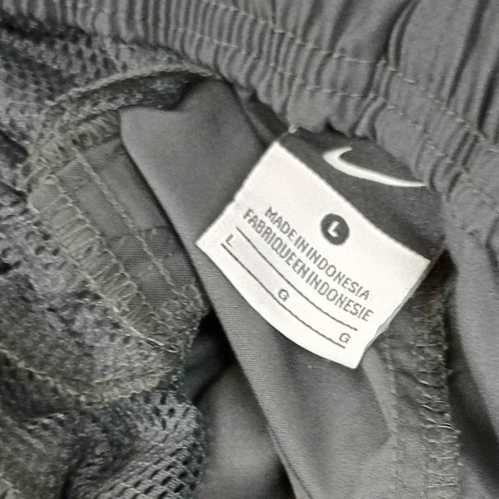 Nike Cargo Shorts Mens L 35X10 Gray Texas Longhorns NCAA Basketball Gym Training